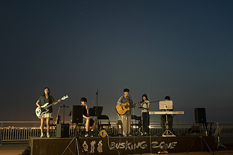 포크라인 활동사진